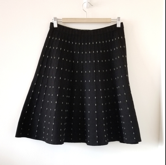 Vila Milano Dresses & Skirts - NWOT Pleated knit sweater dot ribbed fall skirt